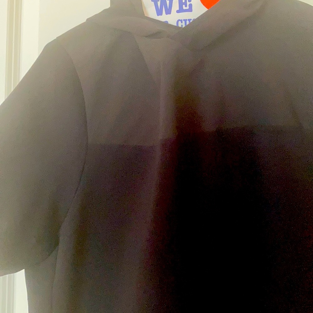 Lululemon men’s black pullover